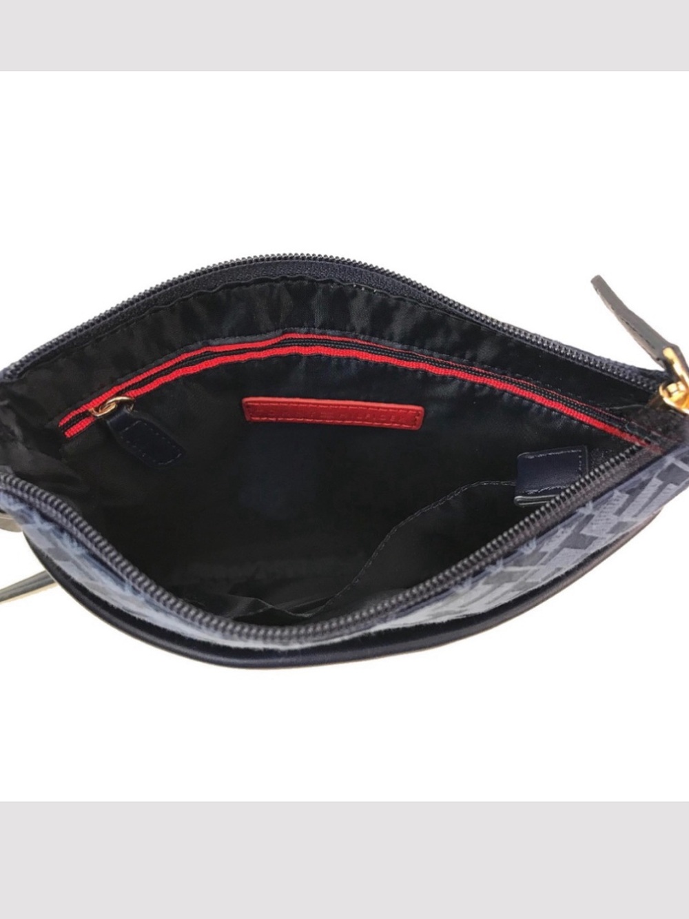 Tommy Hilfiger B&W Monogram, Vegan Leather Crossbody bag. - Picture 5 of 13